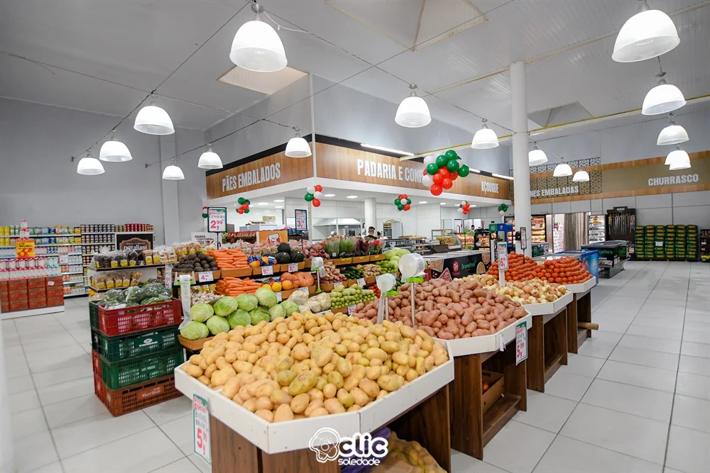 Vista De Uma Loja Do Mercado Super Ou De Uma Loja De Mantimento Foto  Editorial - Imagem de morena, comércio: 129719376